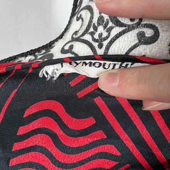 80’s vintage Plymouth black and red printed short sleeve blouse - Picture 7 of 7
